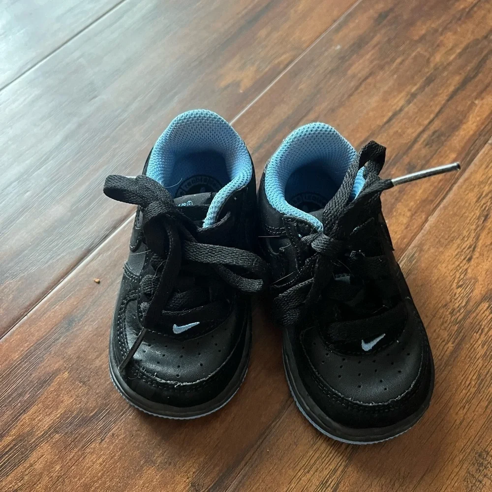 Nike Air Force 1 University Black and Blue- like new size 4